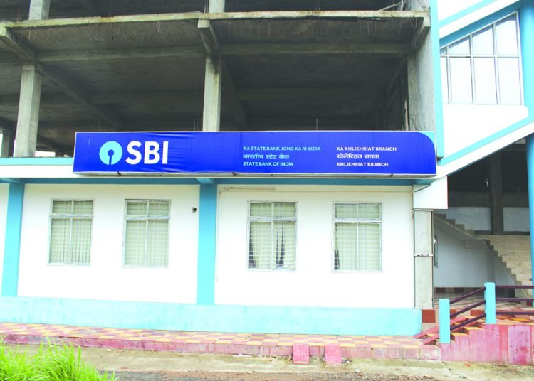 Three SBI branches sealed after manager test positive
