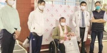62-year old patient with co-morbidities defeats coronavirus
