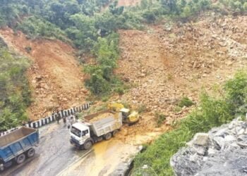 Traffic closed at Shillong By-Pass due to landslide