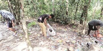 Good Samaritans undertake clean-up in Baghmara Reserve