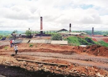 Coke factories choke Shallang at night