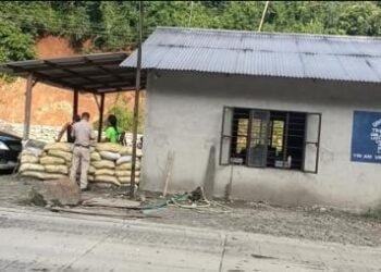 KHNAM, HNYF question government over Umling checkpoint