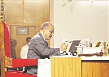 No-confidence vote to be held today, Conrad at ease