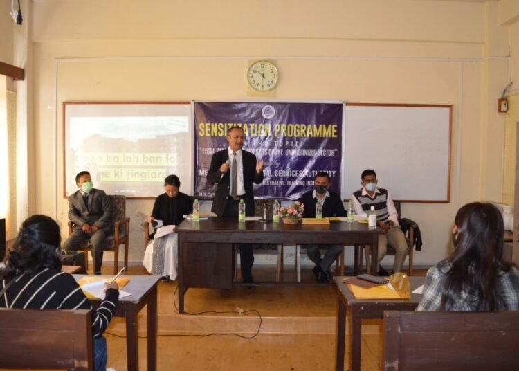 Sensitising programme on legal services for unorganized sector held
