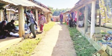 Umden weekly market reopens after 9 long months