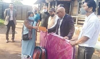 Shullai provides aid to families who lost homes in Laban fire last week