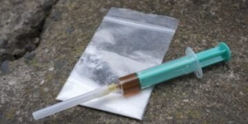 Peddler nabbed, heroin seized
