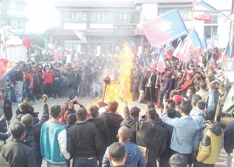 COMSO marks ILP resolution anniversary with protest