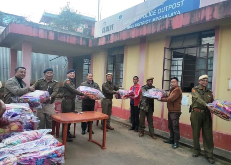 Cops reach out to Umsning residents in need