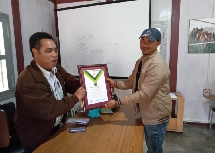 Horticulture officer seeks closer cooperation between officials and farmers