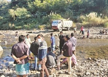 KSU demands police outpost to check illegal boulder extraction from Malidor river