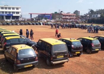 Red buses, vans pile more indefinite strike misery