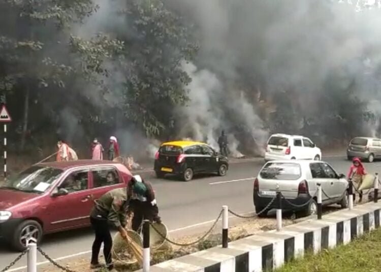 Umiam women’s groups, auto drivers organises cleaning drive