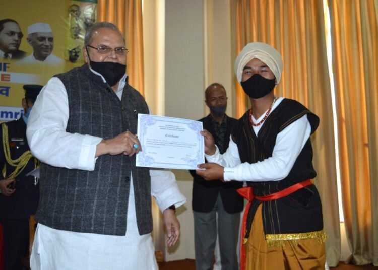 Photo exhibition on Indian freedom inaugurated by Guv