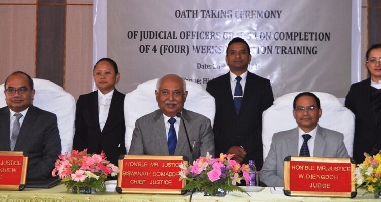 Chief Justice administers oath to Grade 1 judicial officers