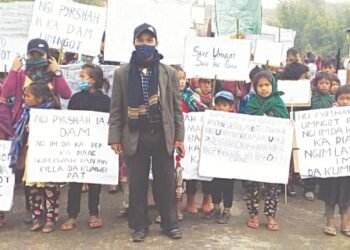 Protests stall public hearing on Umngot mega dam project