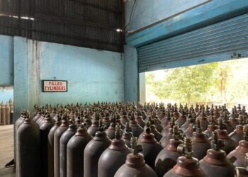 Treat available oxygen as critical commodity: Centre to states