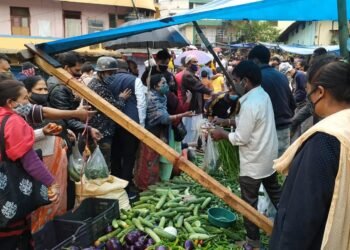 City resorts to panic buying