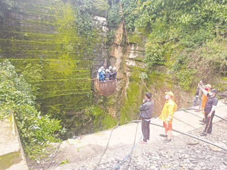 Third body retrieved from Krem Ule mine pit