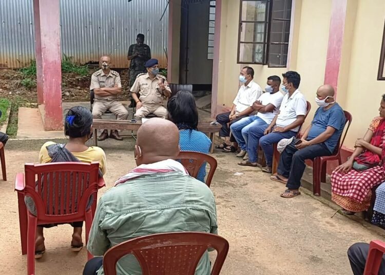 Police undertake corona awareness in Umsning