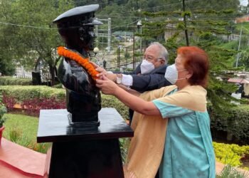 Wreath laying ceremony organised on Kargil Vijay Diwas