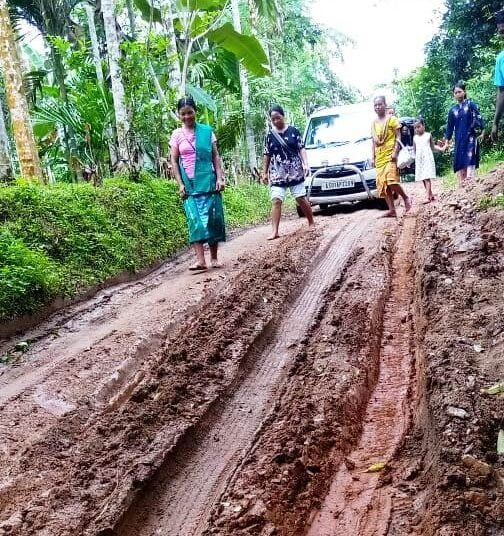 GSMC complains to DC against road contractor