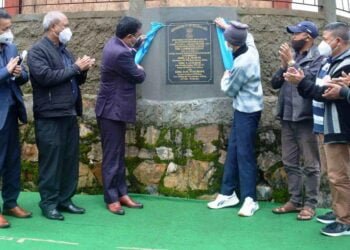 Works to improve internal road in Smit soon