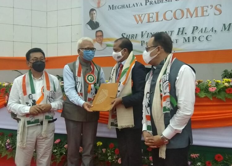 Division visible in Congress, Pala pours feelings