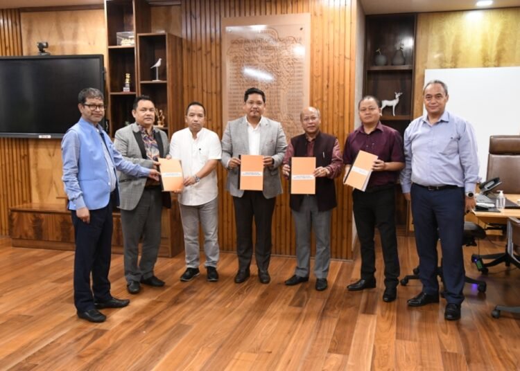 Panel on Sweeper Colony submits report to Govt