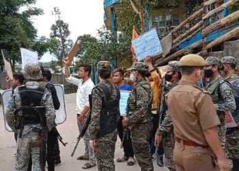 JSM stages protest to demand govt college, Rymbui says no decision taken