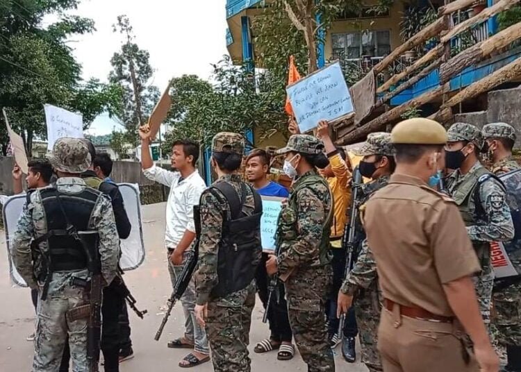 JSM stages protest to demand govt college, Rymbui says no decision taken