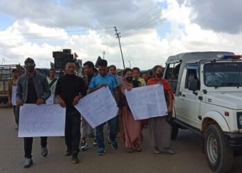 Upset over bad road, villagers stage black-flag march