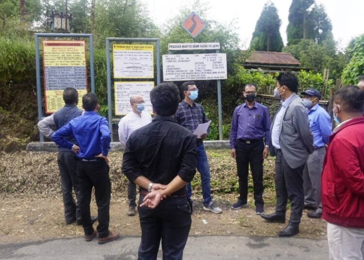 Technology visit to four PMGSY roads undertaken as part of India@25