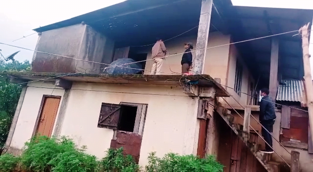 Couple found dead inside rented home, child rescued