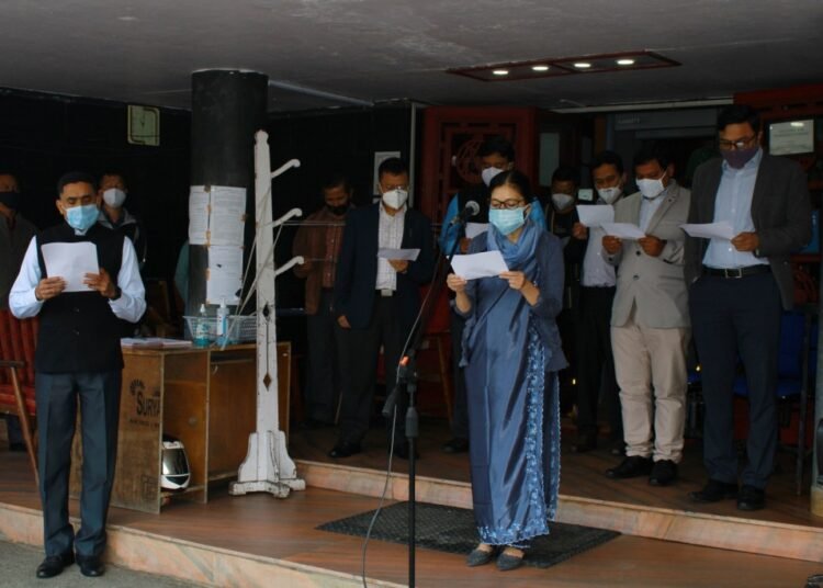 NEHU, NEC staffers, officers take integrity pledge