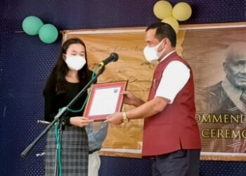 Maniwell Jahrin Award presented to student toppers of SWKH