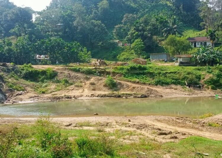 Activist demands completion of SGH bridge