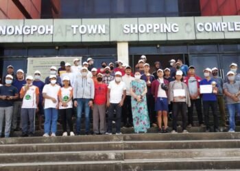 ‘Plogging’ held to clean up Nongpoh