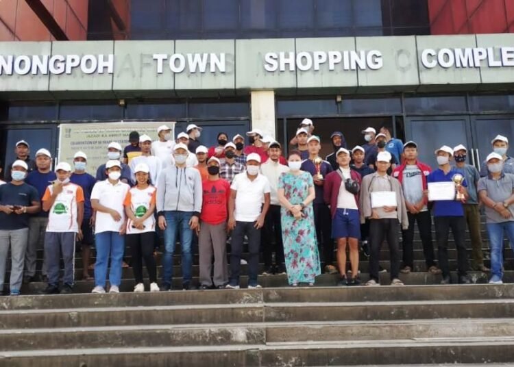 ‘Plogging’ held to clean up Nongpoh