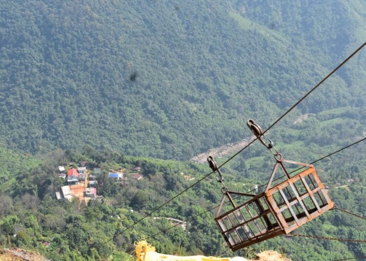 Nongtraw village gets vertical transportation