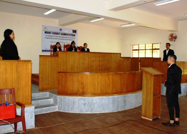 Moot court competition held for law students