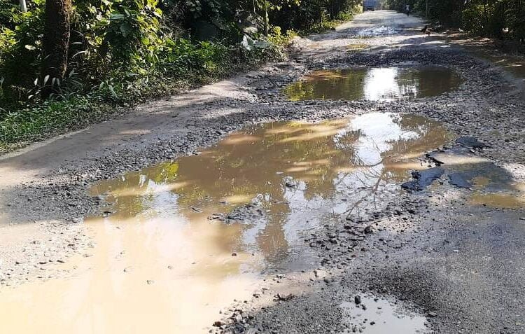 HYC demands immediate construction of Saikarap-Shella road