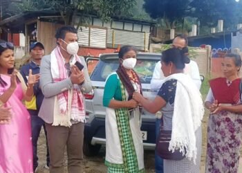 Farmers felicitate Padma Shri recipient Trinity Saioo