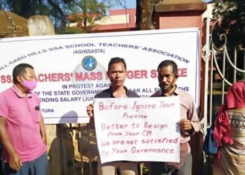 Teachers begin hunger strike in front of Tura CM office