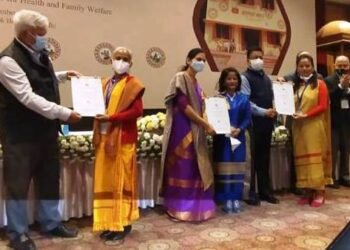 Health team from Ri-Bhoi receives award for universal coverage in Delhi