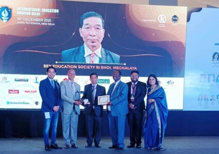 Ri-Bhoi educationist receives award in New Delhi