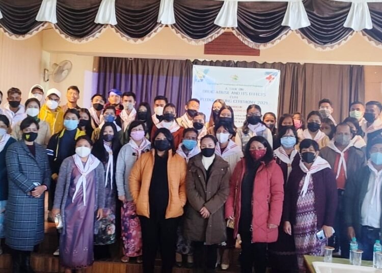 Youth Red Cross holds talk on drug abuse