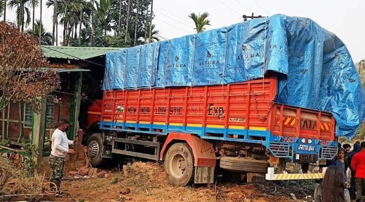 Child, 2 others injured as truck ploughs into house