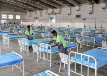 Centre asks states, UTs to review health infra preparedness amid rise in Covid cases