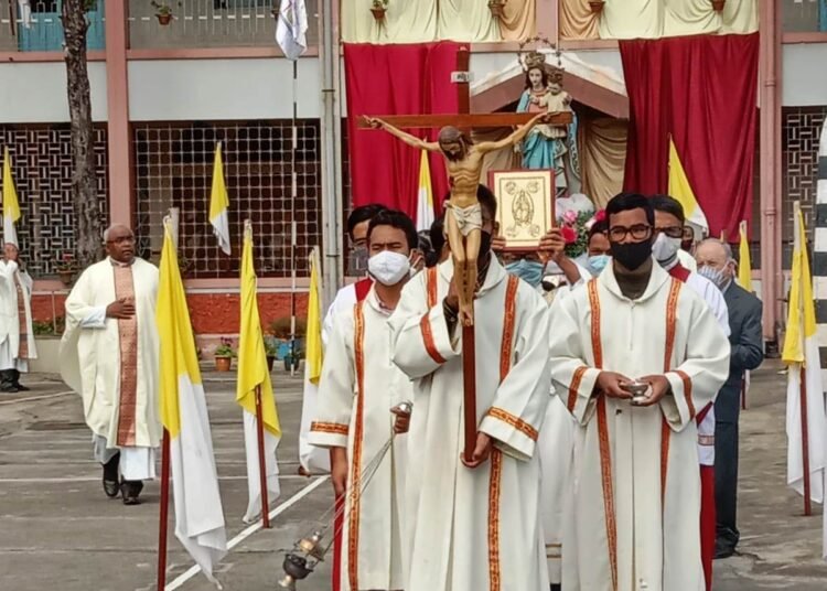 Archbishop inaugurates centenary celebration of Salesian mission in Shillong